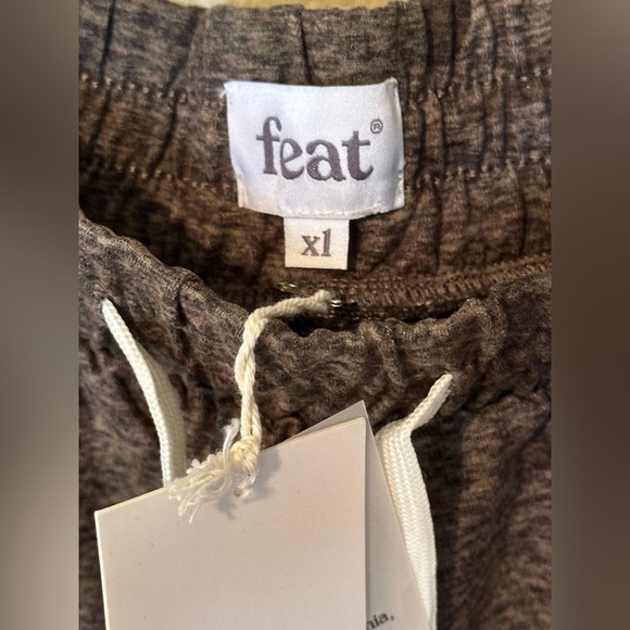 FEAT Camo Gray Roam Jogger NWT - Picture 5 of 5